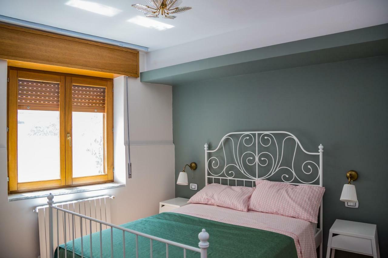 B&B Cortile Aurora Bronte Esterno foto